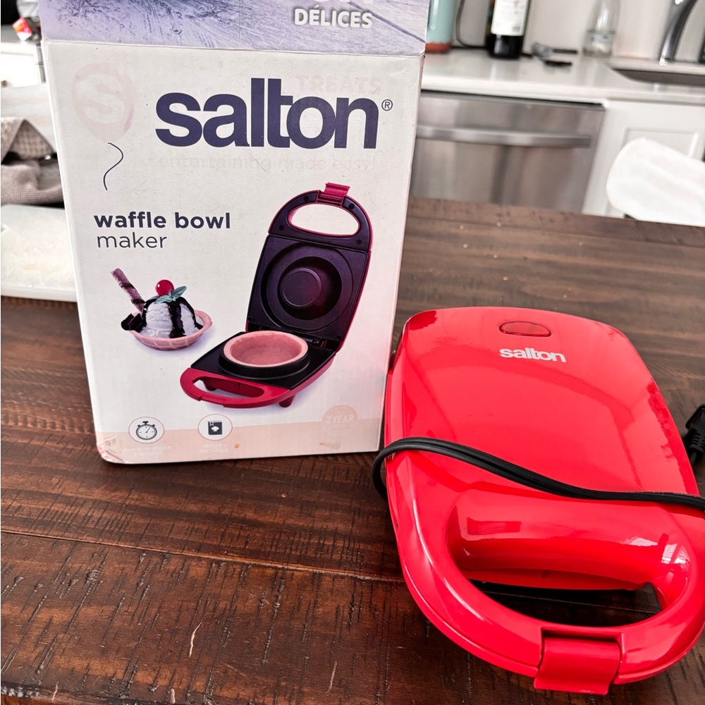 Salton Red Waffle Bowl Maker